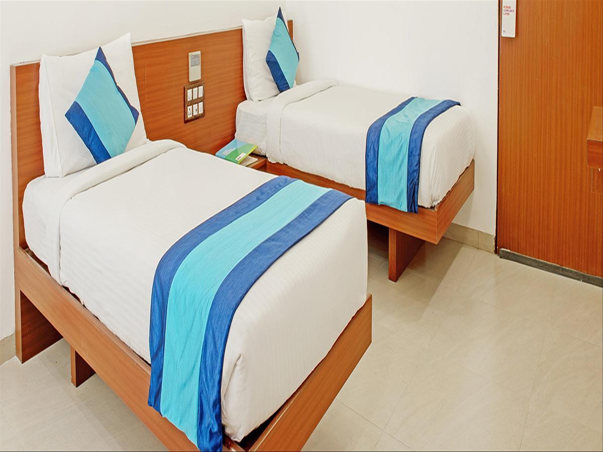 Hotel Mint Montvert, Baner Pune Exterior foto