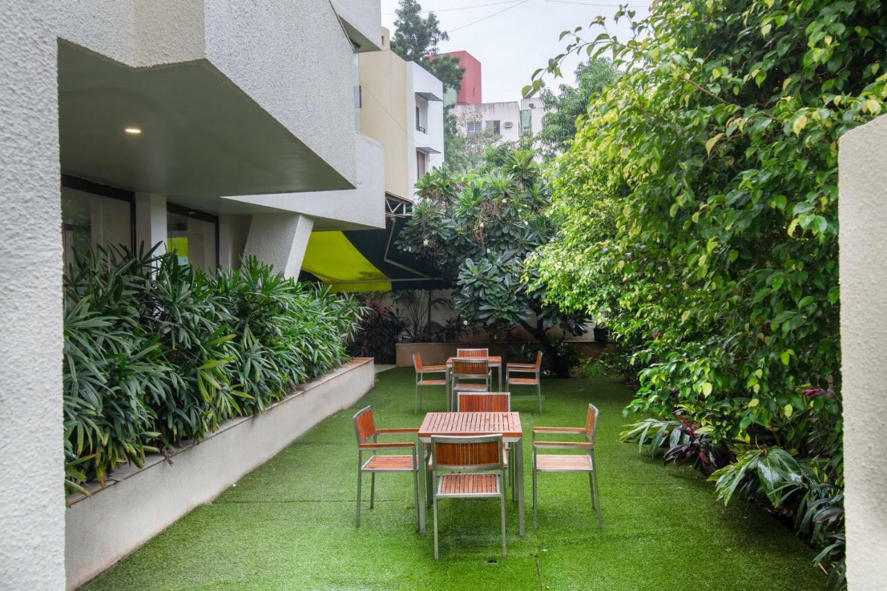 Hotel Mint Montvert, Baner Pune Exterior foto