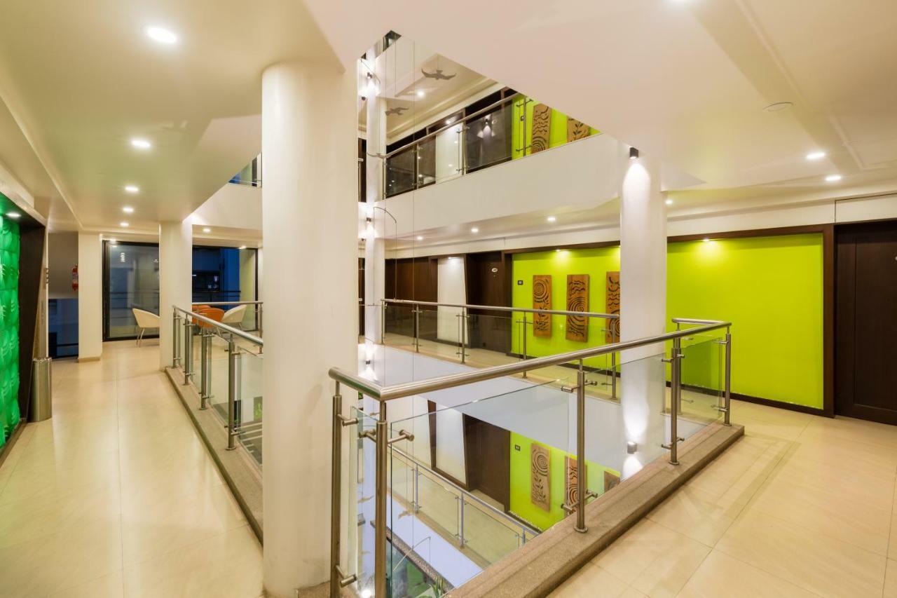 Hotel Mint Montvert, Baner Pune Exterior foto